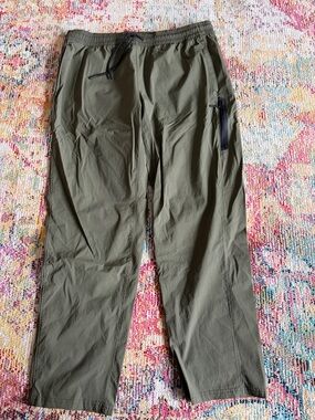 Old navy tapered wind pants